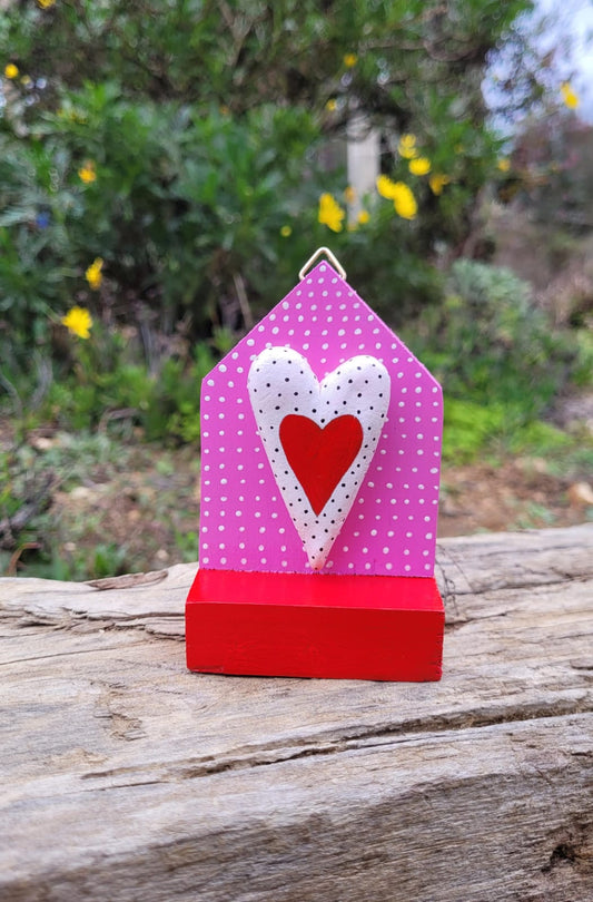 Casita de madera pequeña